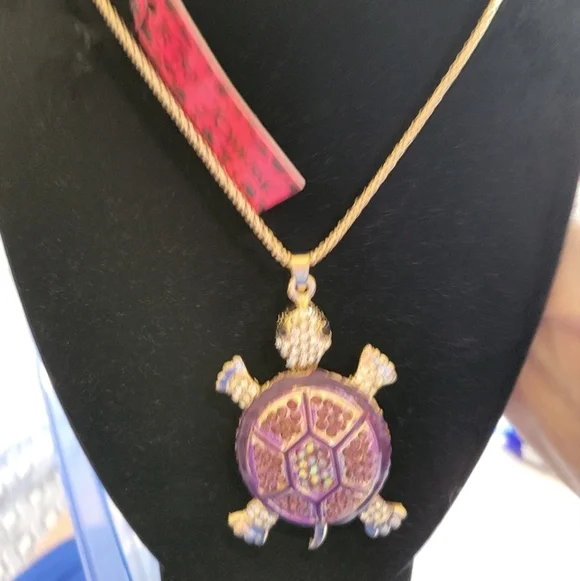 NWT Betsey Johnson Gold and Pink Mosaic Turtle Necklace 24" Chain - Picture 7 of 8